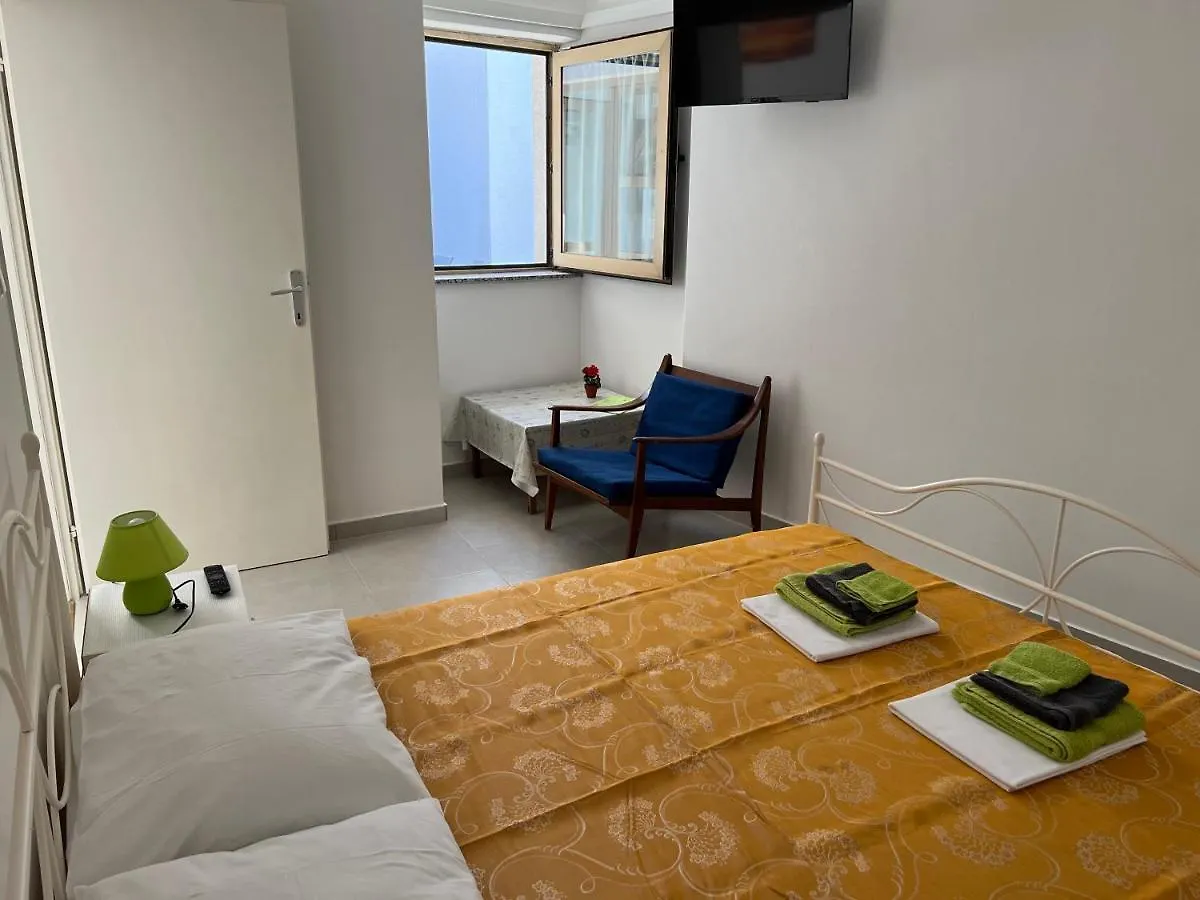 Apartments Ferguson Jadranovo