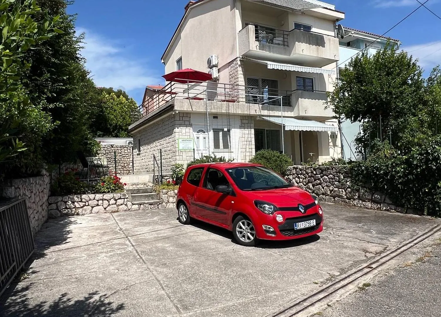 Apartments Ferguson Jadranovo