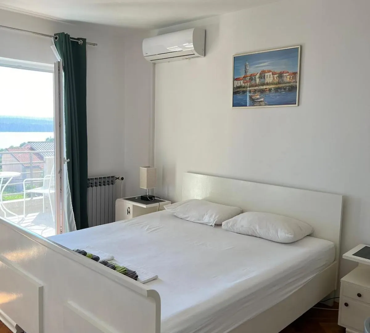 Apartments Ferguson Jadranovo