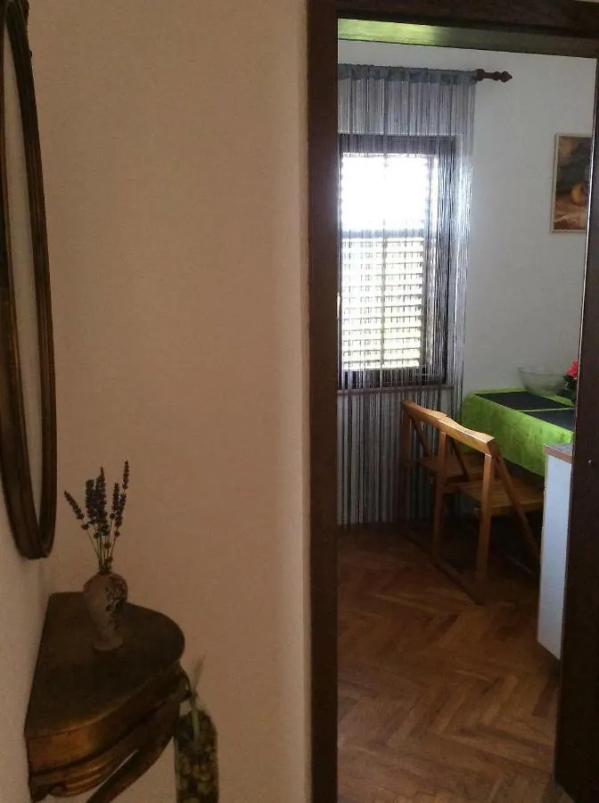 Apartments Ferguson  Jadranovo